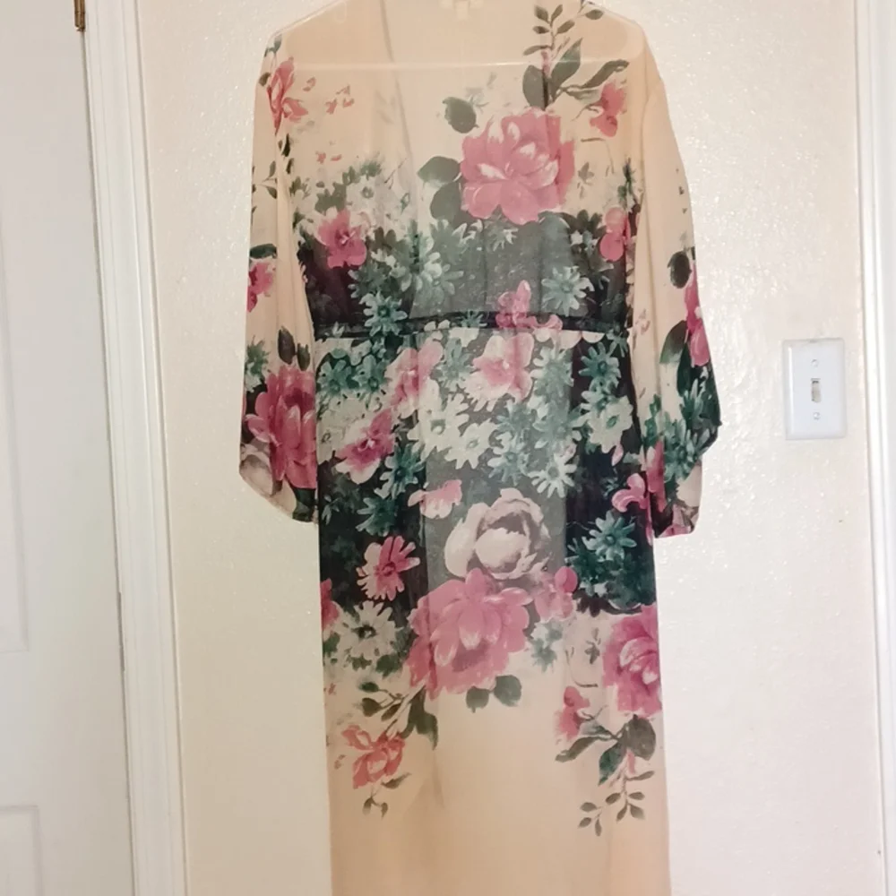 Kimono - Picture 8 of 10
